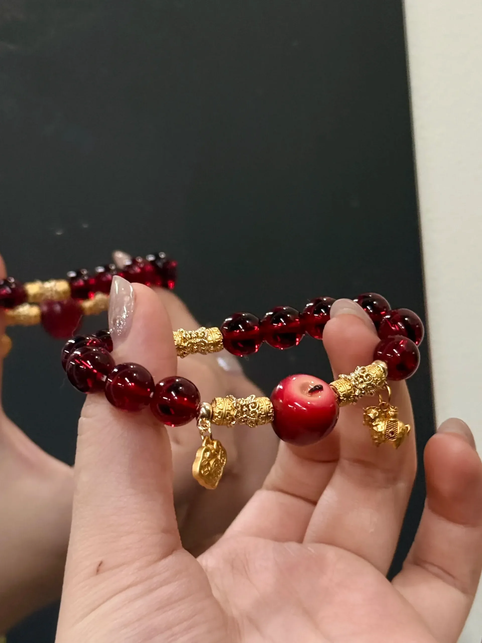 Golden Fortune Red Apple Bracelet – Handcrafted Crimson Gemstone & Filigree Charm Wristlet